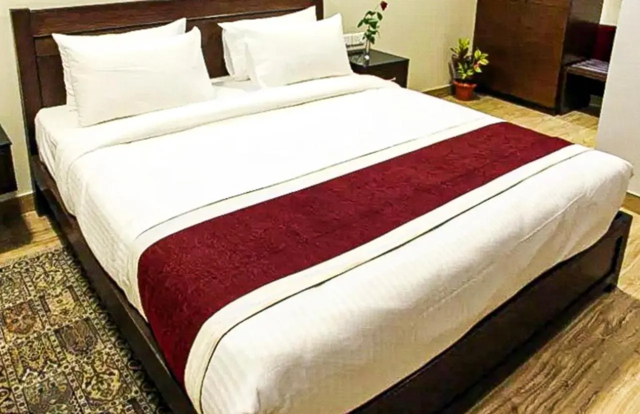 Delux Plaza By Wb Inn Agra  2*, Agra (Uttar Pradesh) India