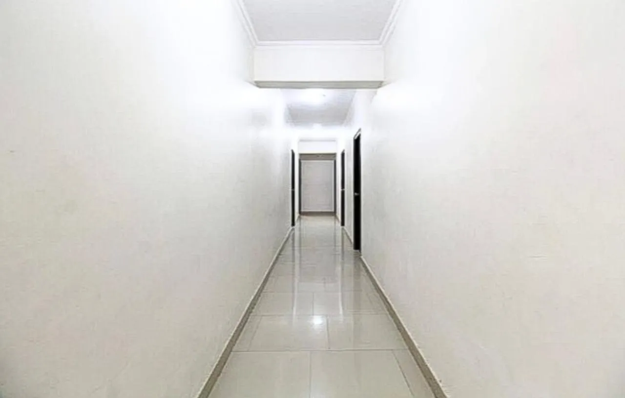 Delux Plaza By Wb Inn Agra  Hotel